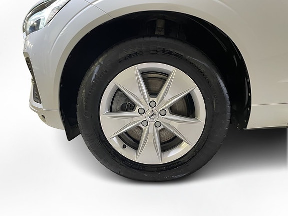 Volvo XC60 16 of 16