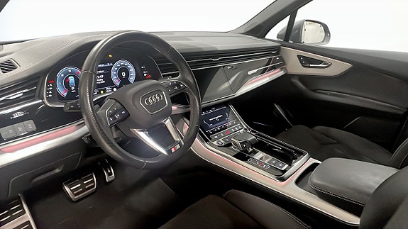 Audi Q7 7 of 15