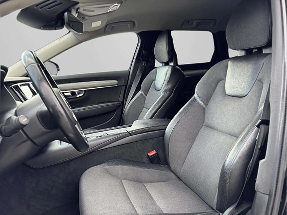 Volvo V90 8 of 17