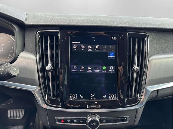 Volvo V90 13 of 17