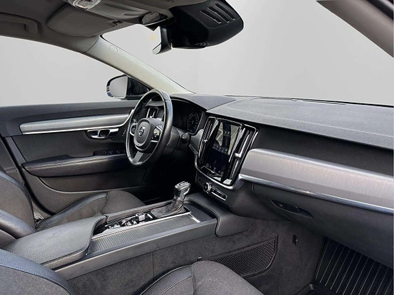 Volvo V90 16 of 17