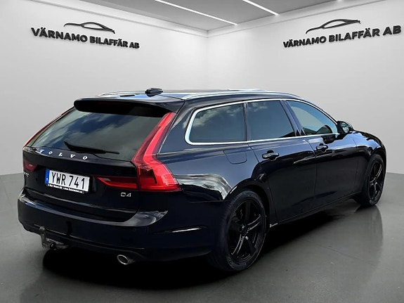 Volvo V90 4 of 17