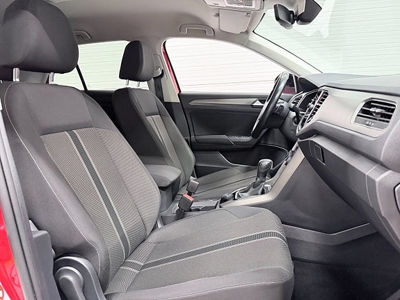 Volkswagen T-Roc 22 of 23
