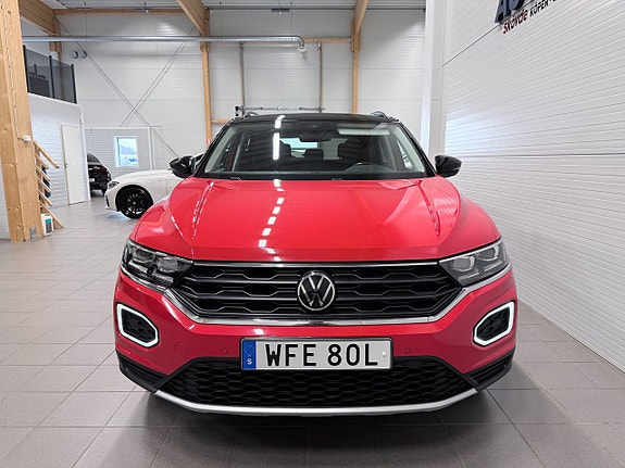 Volkswagen T-Roc 2 of 23