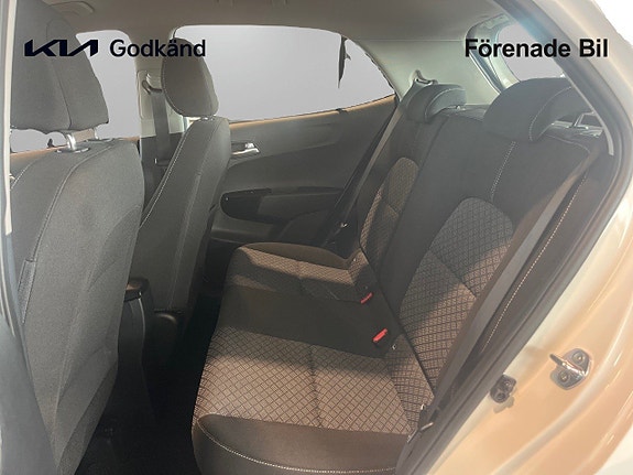 Kia Picanto 9 of 14