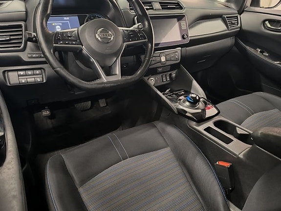 Nissan Leaf 7 of 10