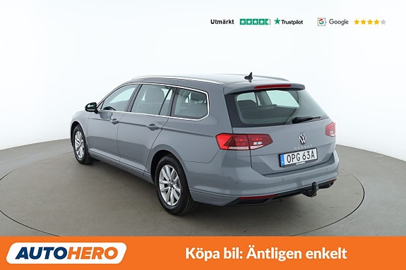Volkswagen Passat 3 of 30