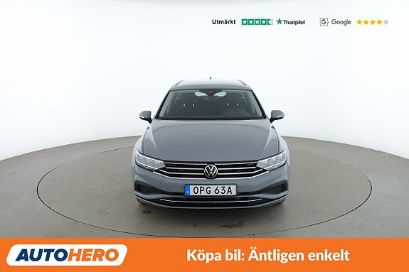 Volkswagen Passat 9 of 30