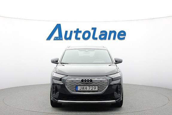 Audi Q4 e-tron 4 of 30