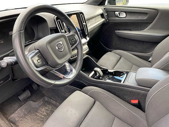 Volvo C40 2 of 4