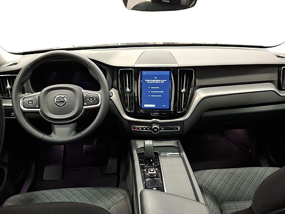 Volvo XC60 5 of 15