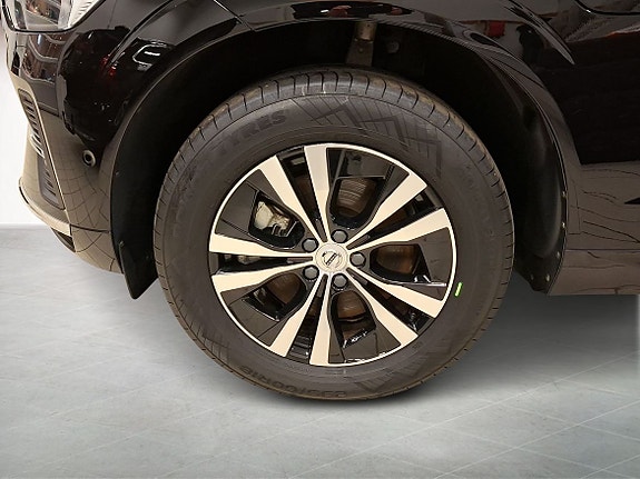 Volvo XC60 9 of 15