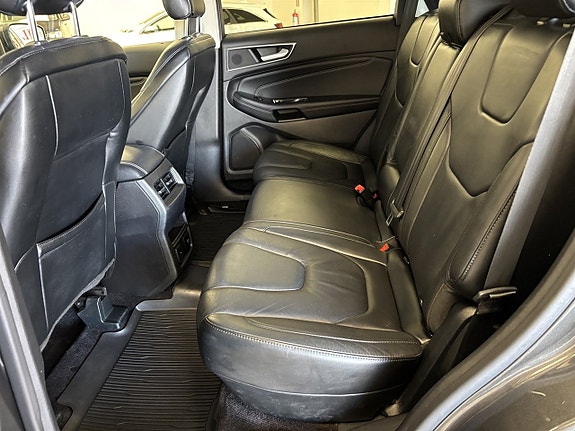 Ford Edge 3 of 7
