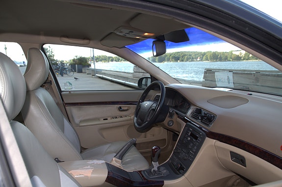 Volvo S80 4 of 6