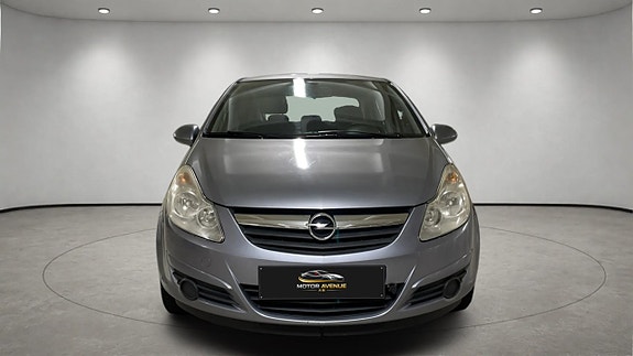 Opel Corsa 2 of 17