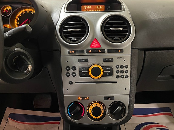 Opel Corsa 11 of 17