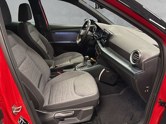Seat Arona 13 of 25