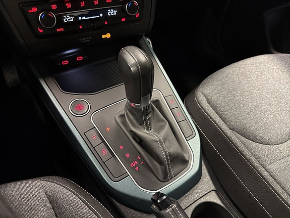 Seat Arona 21 of 25