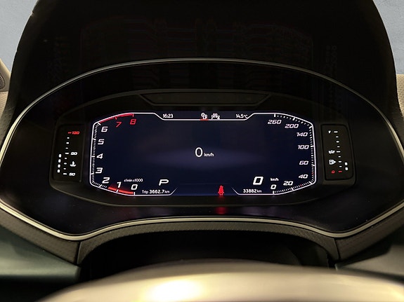 Seat Arona 15 of 25