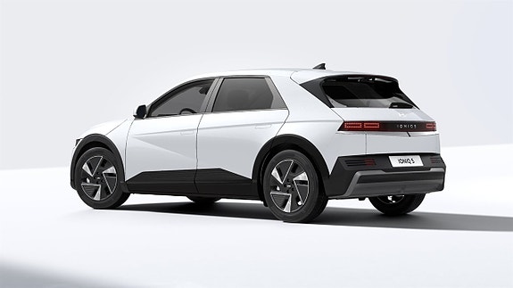 Hyundai Ioniq 5 4 of 5