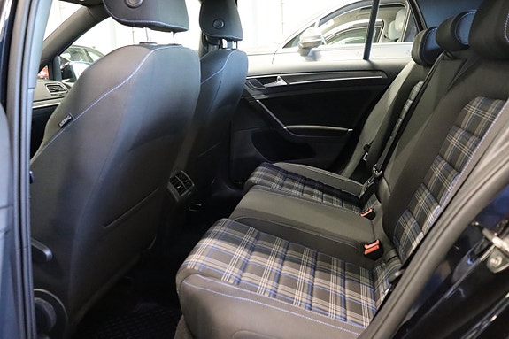 Volkswagen Golf I 9 of 25