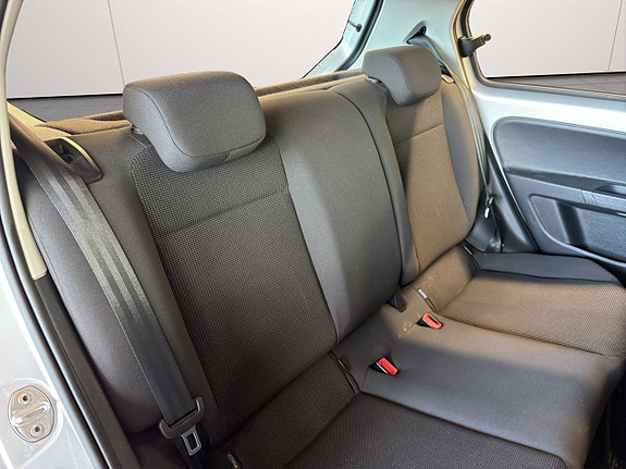 Volkswagen UP! 13 of 22
