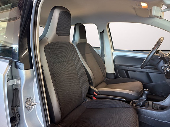 Volkswagen UP! 12 of 22