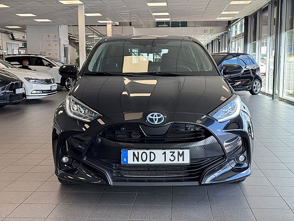 Toyota Yaris 7 of 22