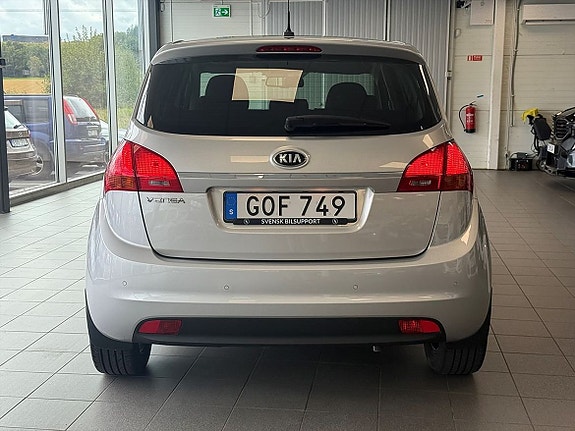 Kia Venga 4 of 17