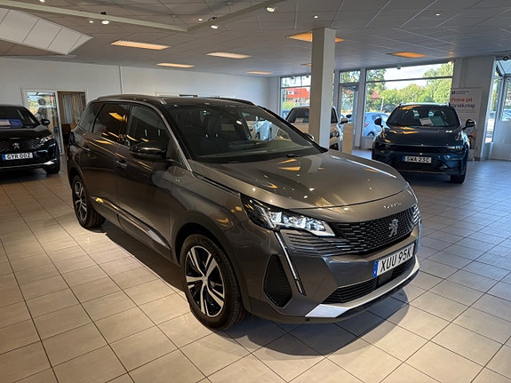 Peugeot 5008 5 of 9