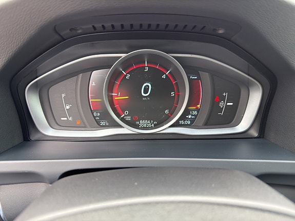Volvo V60 16 of 19