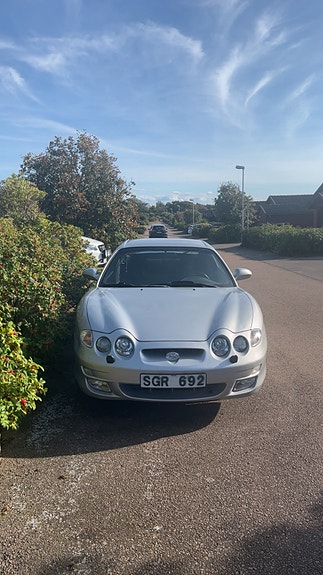 Hyundai Coupe 2 of 6