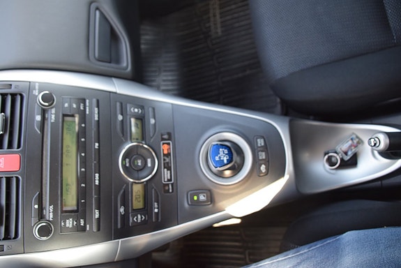 Toyota Auris 12 of 18