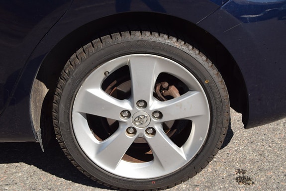 Toyota Auris 18 of 18