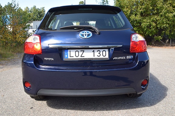 Toyota Auris 4 of 18