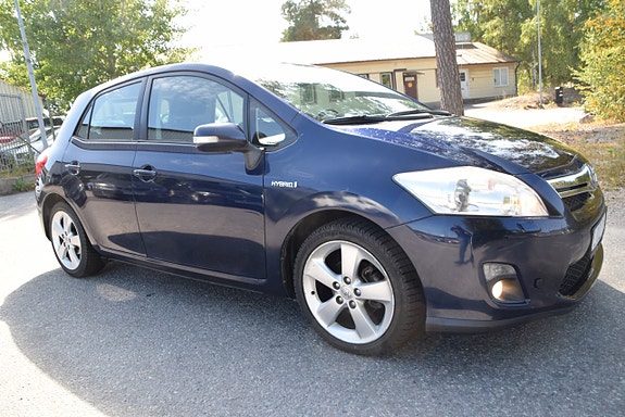 Toyota Auris 3 of 18