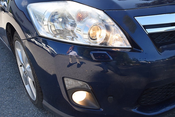 Toyota Auris 16 of 18