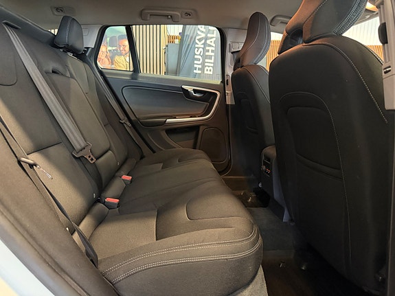 Volvo V60 10 of 20