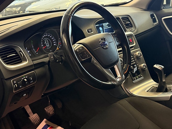 Volvo V60 16 of 20