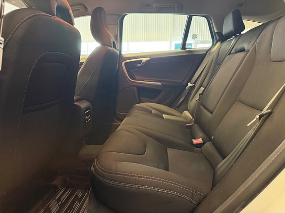 Volvo V60 12 of 20