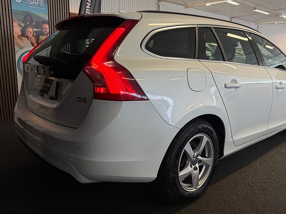 Volvo V60 7 of 20