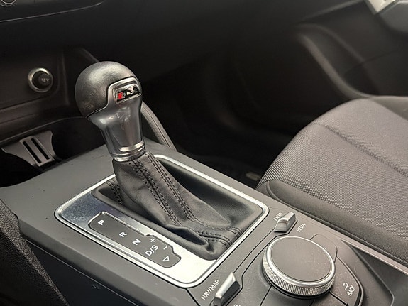 Audi Q2 19 of 27
