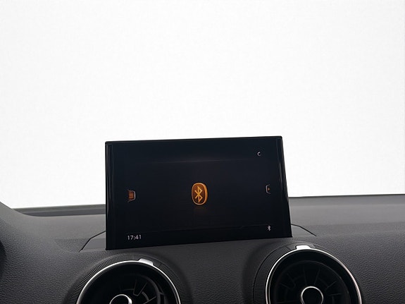 Audi Q2 15 of 27