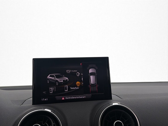 Audi Q2 17 of 27