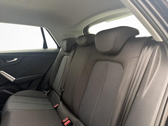 Audi Q2 11 of 27