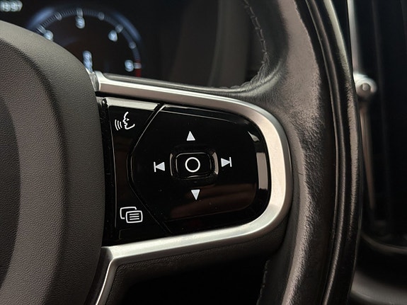 Volvo XC60 19 of 30