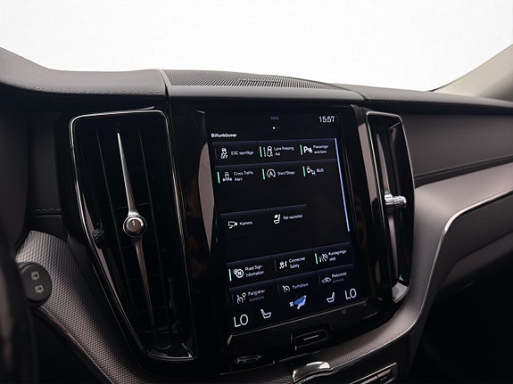 Volvo XC60 24 of 30