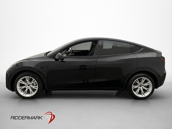 Tesla Model Y 3 of 30