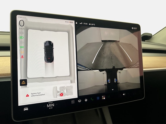 Tesla Model Y 19 of 30