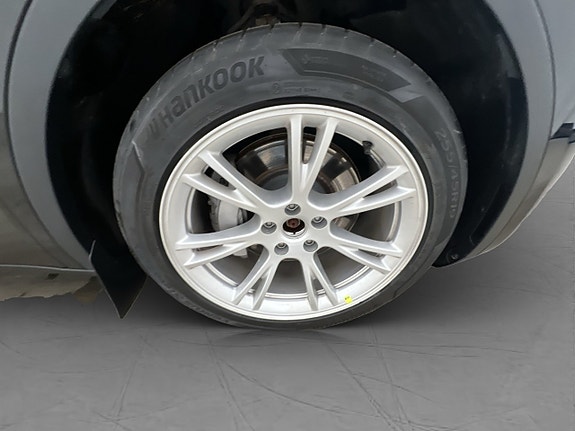Tesla Model Y 30 of 30